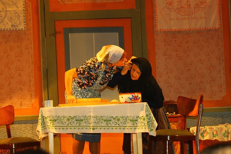 Trampoty z laskou (58).JPG